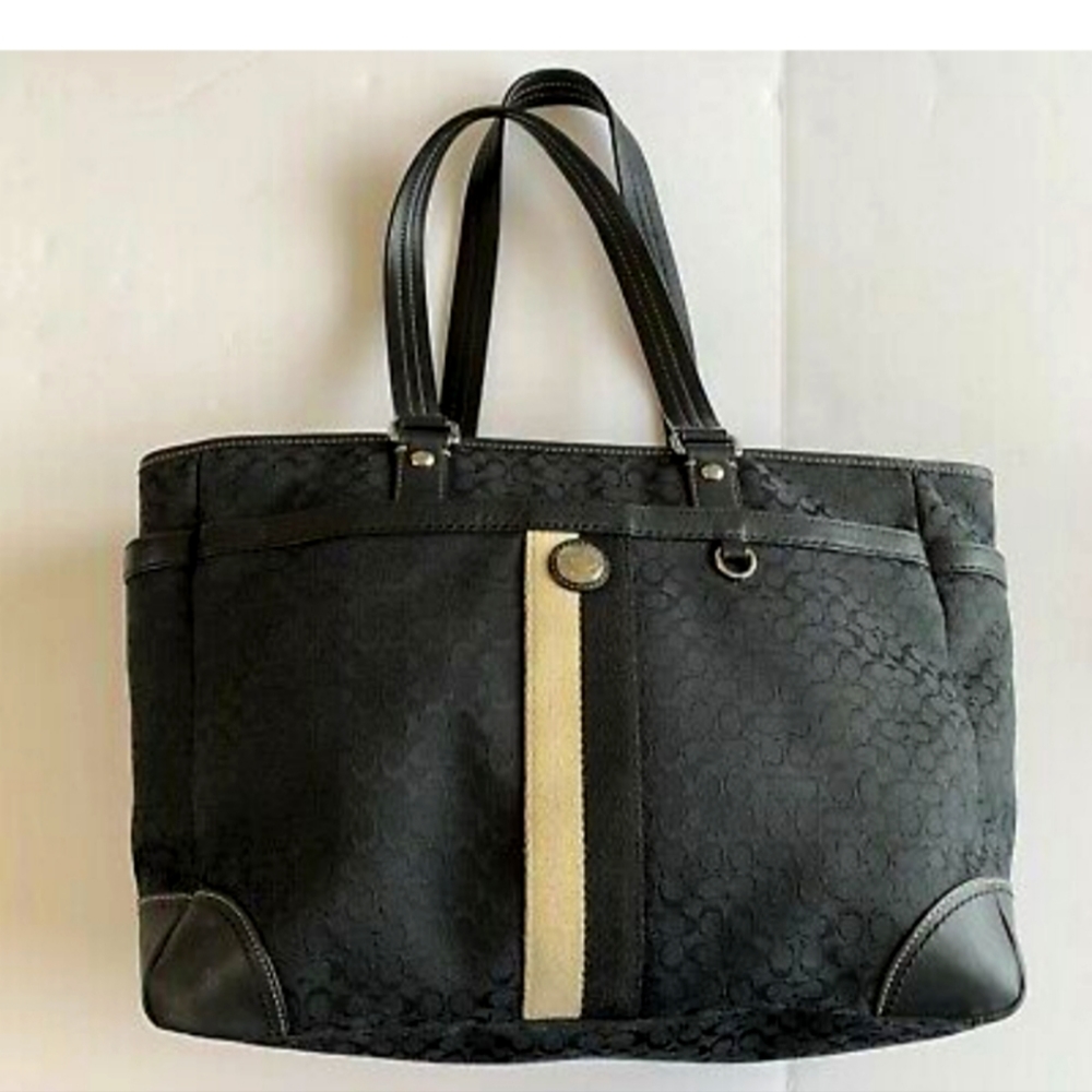 Coach Voyager Tote